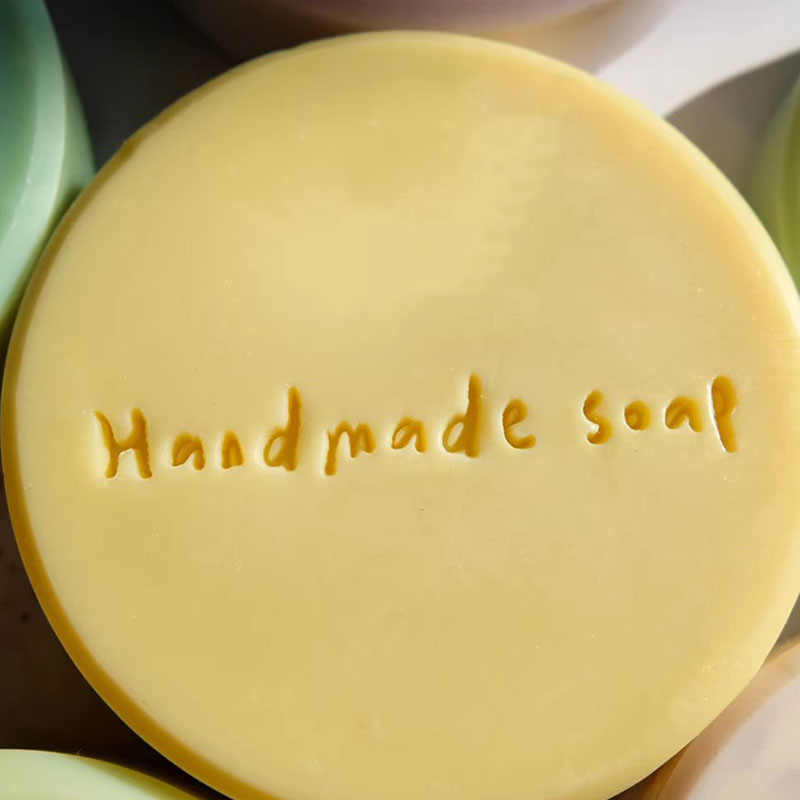 様々な種類の手作り石鹸スタンプシール、オーガニックナチュラル - Soap Making Kit Organic のレビューと価格